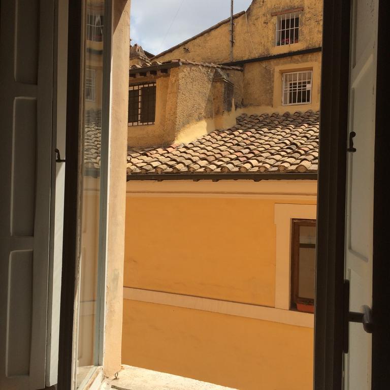 Casa Tua A Monti Apartment Rome Room photo